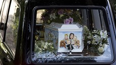 Auto p�ivezlo rakev Peaches Geldofové (21. dubna 2014).