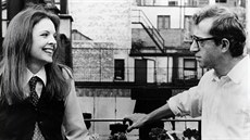 Diane Keatonová a Woody Allen ve filmu Annie Hallová (1977)