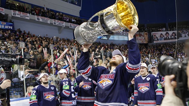 GAGARINV POHR JE N. Byla to fuka, nakonec vak hokejist Magnitogorsku finle KHL vyhrli.
