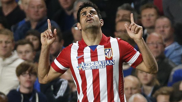 Diego Costa z Atltika Madrid oslavuje svj gl v semifinle Ligy mistr na Chelsea.