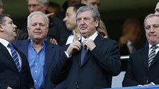 Roy Hodgson, trenér anglické reprezenzace, na tribun stadionu Chelsea bhem...
