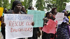 "Pane prezidente, zachraňte naše dcery," prosí matky unesených studentek na...