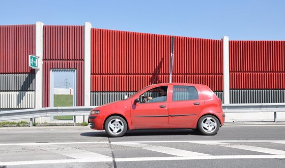 idii projídjící dálnicí v Bohumín u asi dva msíce míjejí prázdná futra.