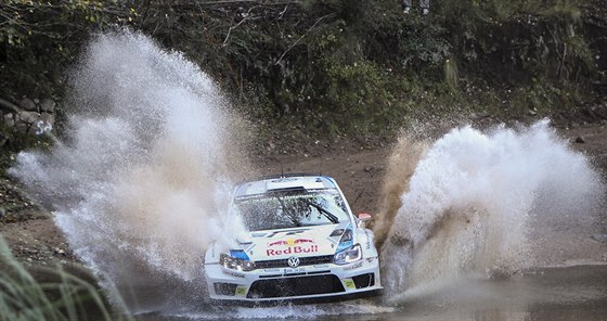 Jari-Matti Latvala na trati Argentinské rallye.