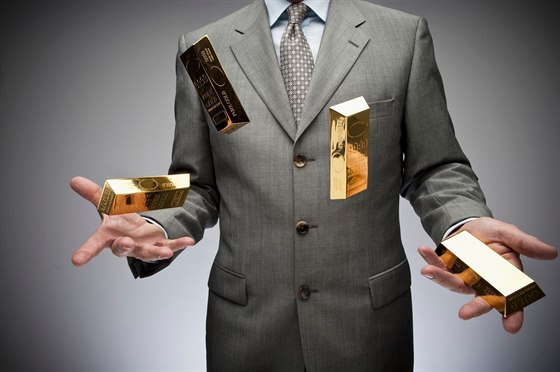 Podle průzkumu z dubna 2014, který čerpal ze zákaznické databáze společnosti LINK Holding, se investicemi do zlata nejvíce zabývají muži ve věku 41 až 50 let. Ilustrační snímek