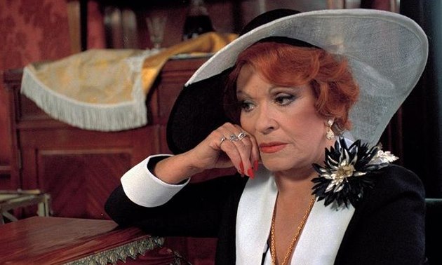 Toč tu Jiřinu, furt ji toč! naléhala Helena Růžičková. A režisér Zelenka přání plní
