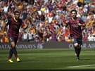 OSLAVA. Lionel Messi (vpravo) a Pedro Rodríguez se radují z gólu Barcelony na...