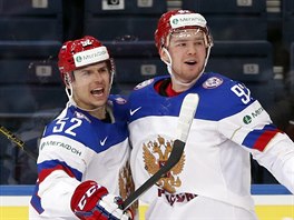 AJBA. Rut hokejist Sergej irokov (vlevo) a Jevgenij Kuzncov slav gl.