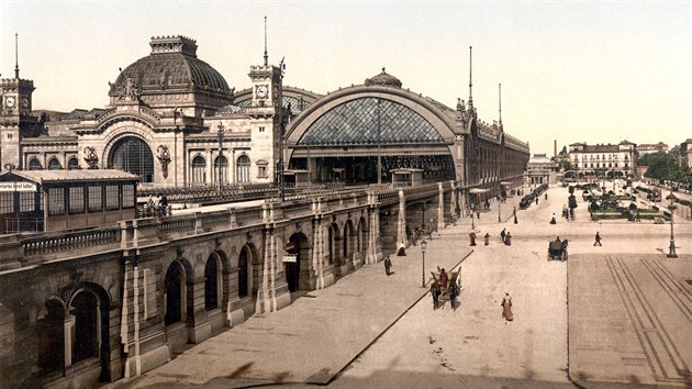 Nynější nádraží v Drážďanech v roce 1900