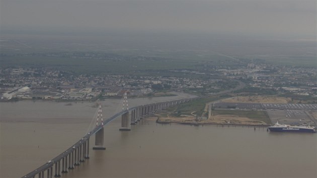 Most přes ústí řeky Loiry 720 m dlouhý