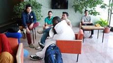 Po�ár vyhnal z brn�nských kolejí ve Vina�ské ulici t�i stovky student� o p�l...