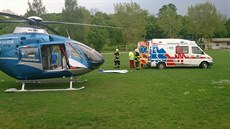 Ve st�edo�eské obci Mo�ina vá�n� zranil spla�ený k�� �enu (1. kv�tna 2014