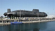 Dokonovací práce na ponorce typu S80.