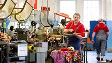 Firmu Teneo �iví také zbrojní program.