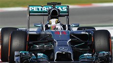 Lewis Hamilton v tréninku na Velkou cenu panlska.