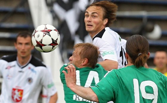 Momentka z utkání Hradec Králové - Bohemians Praha (Stíkov).