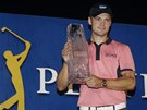 Martin Kaymer s trofejí pro vítze turnaje Players Championship