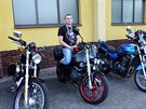 Luká Brábník pracuje v elitní motocyklové et Hradní stráe.