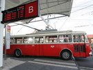 Historický trolejbus na terminálu v Hradci Králové (2.11.2008).