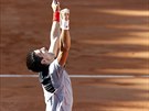 Srbský tenista Novak Djokoví se raduje z triumfu na turnaji v ím.