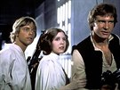 Mark Hamill, Carrie Fisherová a Harrison Ford ve filmu  Hvězdné války: Epizoda...