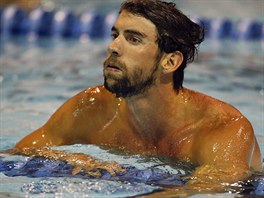 Michael Phelps kontroluje na tabuli as, kterho v Charlotte doshl.