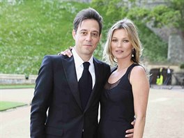 Jamie Hince a Kate Mossov (Windsor, 13. kvtna 2014)