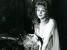 Zdena Studenková ve filmu Panna a netvor (1978)