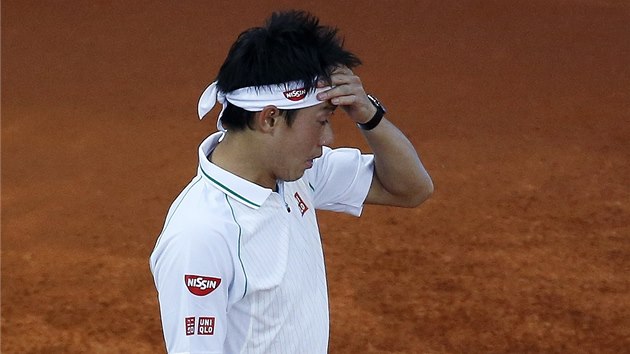 ACH JO. Kei Niikori musel finle turnaje v Madridu vzdt, akoliv Rafaela Nadala suvernn pehrval.