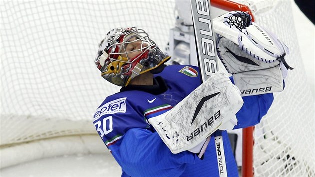 CO JSEM TO, PROBOHA, PROVEDL? Italsk brank Daniel Belissimo bduje po t, co dostal gl Francie v utkn na MS.