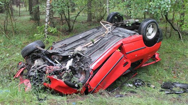 Nehoda Peugeotu 306 mezi Vacenovicemi a Vracovem. Škoda činí 30 tisíc korun.