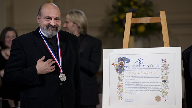 Český katolický duchovní Tomáš Halík v Londýně převzal Templetonovu cenu, která se uděluje za výjimečný přínos pro duchovní rozměr života (14. května)