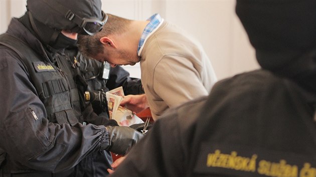 Hlavní líčení u Krajského soudu v Plzni s bývalým policistou Milošem Babykou, obžalovaným z vraždy manželky.