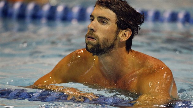 Michael Phelps kontroluje na tabuli as, kterho v Charlotte doshl.