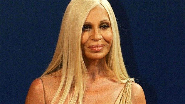 Donatella Versace v roce 2004