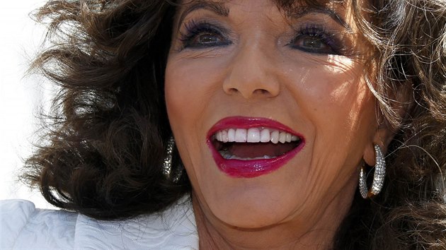 Joan Collinsov� (Cannes, 18. kv�tna 2014)