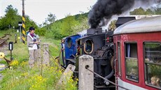 Úzkokolejka patí k njvtím turistickým atrakcím Osoblaska. (8. kvtna 2014)