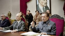 Záb�r z filmu Stoletý sta�ík, který vylezl z okna a zmizel