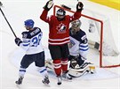 Kanadský hokejista Joel Ward se raduje z gólu ve tvrtfinále MS proti Finsku.