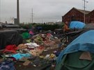 Uprchlický tábor v Calais, který policie zaala ve stedu vyklízet.
