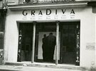 Paíská surrealistická galerie Gradiva na snímku Stai Fleischmannové (1937)