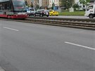 Dopravní nehoda tramvají zablokovala trať na nábřeží.
