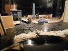 Voda z bouky vyplavila 27. kvtna odpoledne zázemí Divadla ABC, které kvli...