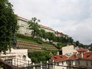 Výhled do zahrad pod Praským hradem