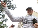 Nico Rosberg z Mercedesu coby vítz Velké ceny Monaka.