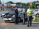 Nehoda policejního auta s dalím vozem se stala na kiovatce ulic Pilnákova a...
