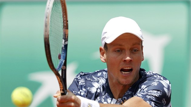 Tom Berdych v souboji 2. kola Roland Garros s Aleksandrem Ndovjesovem.