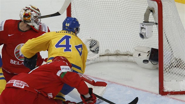 vdsk hokejista Nicklas Danielsson prv dv gl ve tvrtfinle MS domcmu Blorusku.