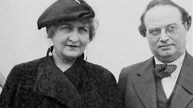 Alma Mahlerov a jej tet manel spisovatel Franz Werfel po emigraci do Spojench stt v roce 1940.