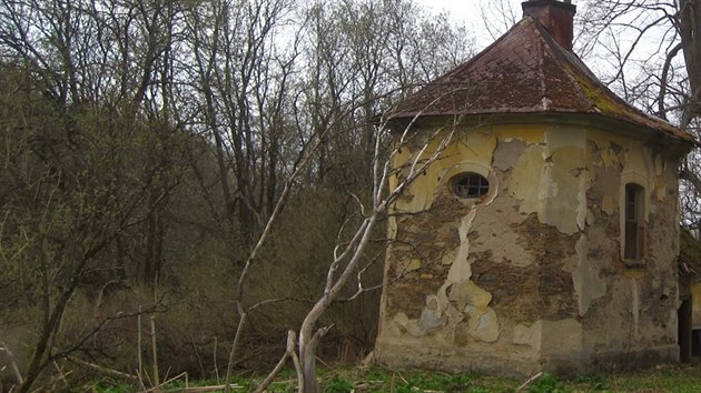 Výškovice u Mariánských Lázní už připomíná jen ruina kaple.